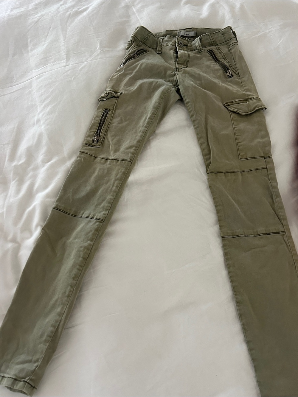 Slim Cargo Pants in Olive Green